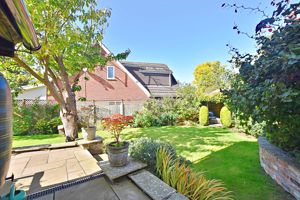 Photo 25- click for photo gallery